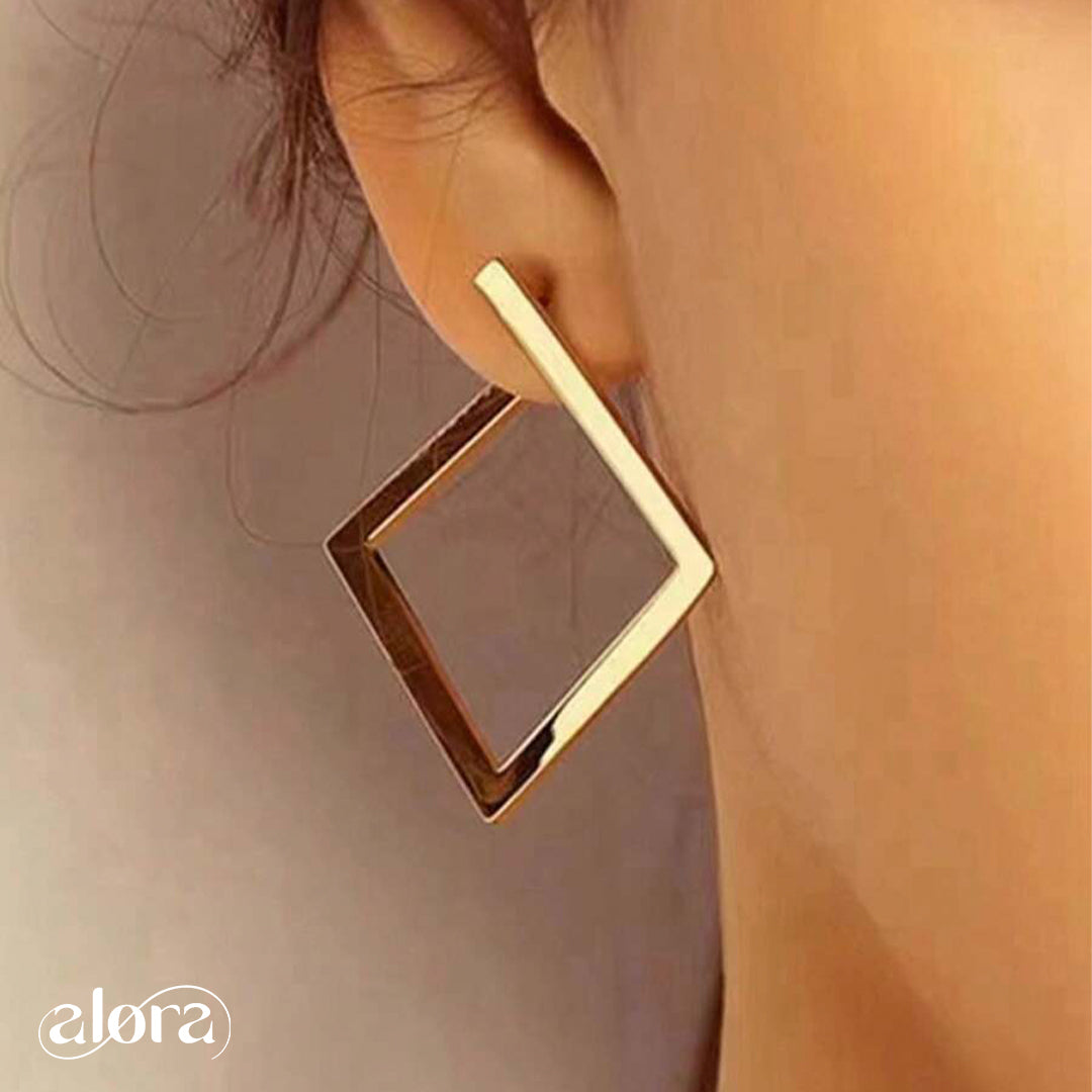 Geometric Diamond Shaped Arrow Dangle Earrings