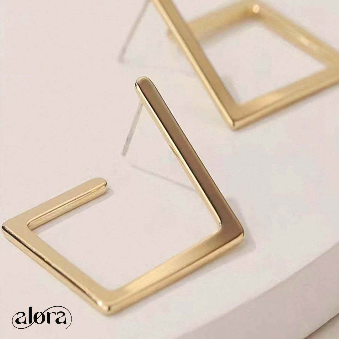 Geometric Diamond Shaped Arrow Dangle Earrings
